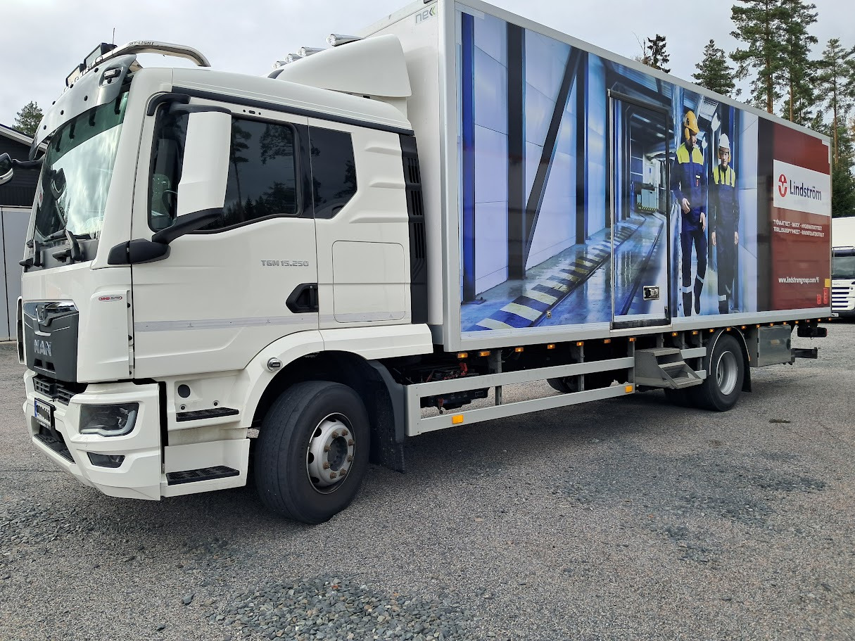 MAN TGM 15.250 - Truk box: gambar 1 MAN TGM 15.250 - Truk box: gambar 1