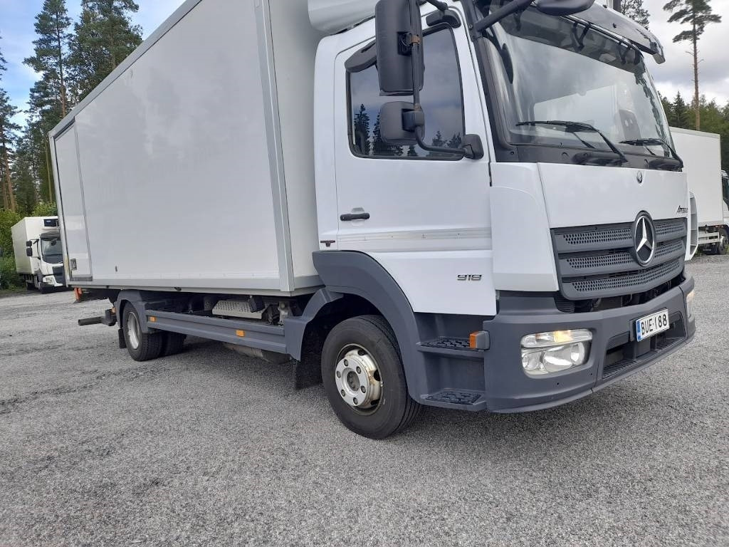 Truk berpendingin Mercedes-Benz Atego 918: gambar 7 Truk berpendingin Mercedes-Benz Atego 918: gambar 7