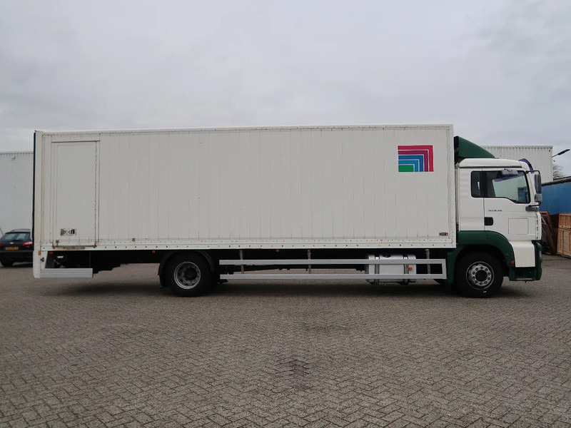 MAN TGA 18.310 Euro 3, Aut, Tail Lift, NL Truck, TOP! - Truk box: gambar 5 MAN TGA 18.310 Euro 3, Aut, Tail Lift, NL Truck, TOP! - Truk box: gambar 5
