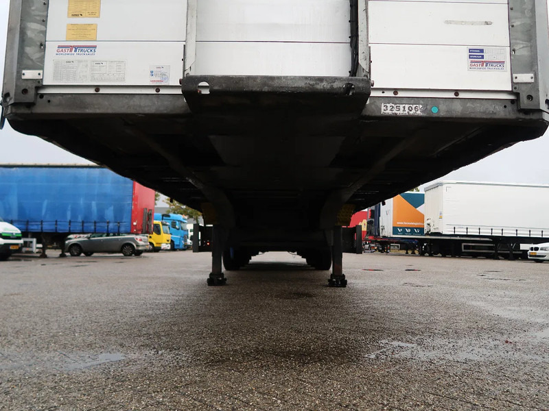 Schmitz Cargobull SCB S3T, Edscha, Tail Lift, TUV, NL trailer, TOP! - Semi-trailer dengan terpal samping: gambar 3 Schmitz Cargobull SCB S3T, Edscha, Tail Lift, TUV, NL trailer, TOP! - Semi-trailer dengan terpal samping: gambar 3
