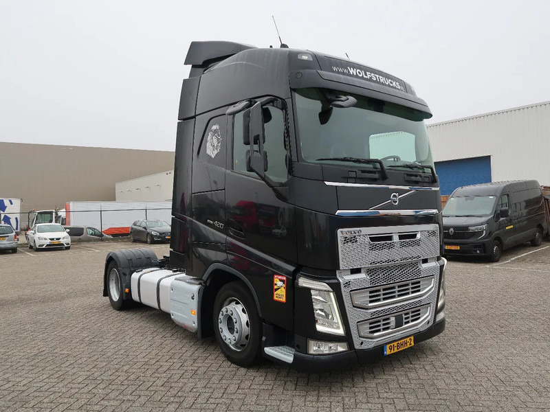 Volvo FH 420 Glob, i-shift, Euro 6, 2 Tanks, TUV, NL Truck, TOP! - Tractor head: gambar 3 Volvo FH 420 Glob, i-shift, Euro 6, 2 Tanks, TUV, NL Truck, TOP! - Tractor head: gambar 3