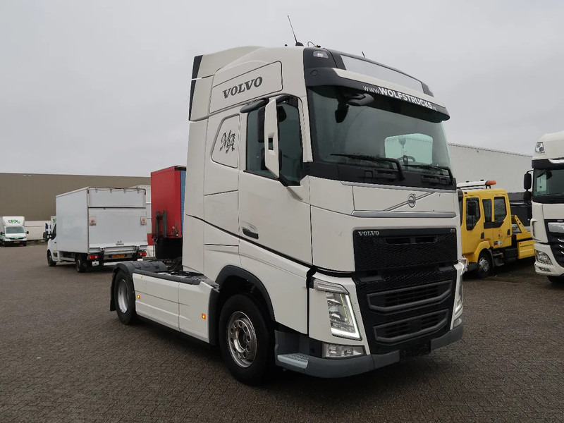 Volvo FH 460 4x2, Globe, LA chass, 2 tanks, ACC, TOP! - Tractor head: gambar 4 Volvo FH 460 4x2, Globe, LA chass, 2 tanks, ACC, TOP! - Tractor head: gambar 4
