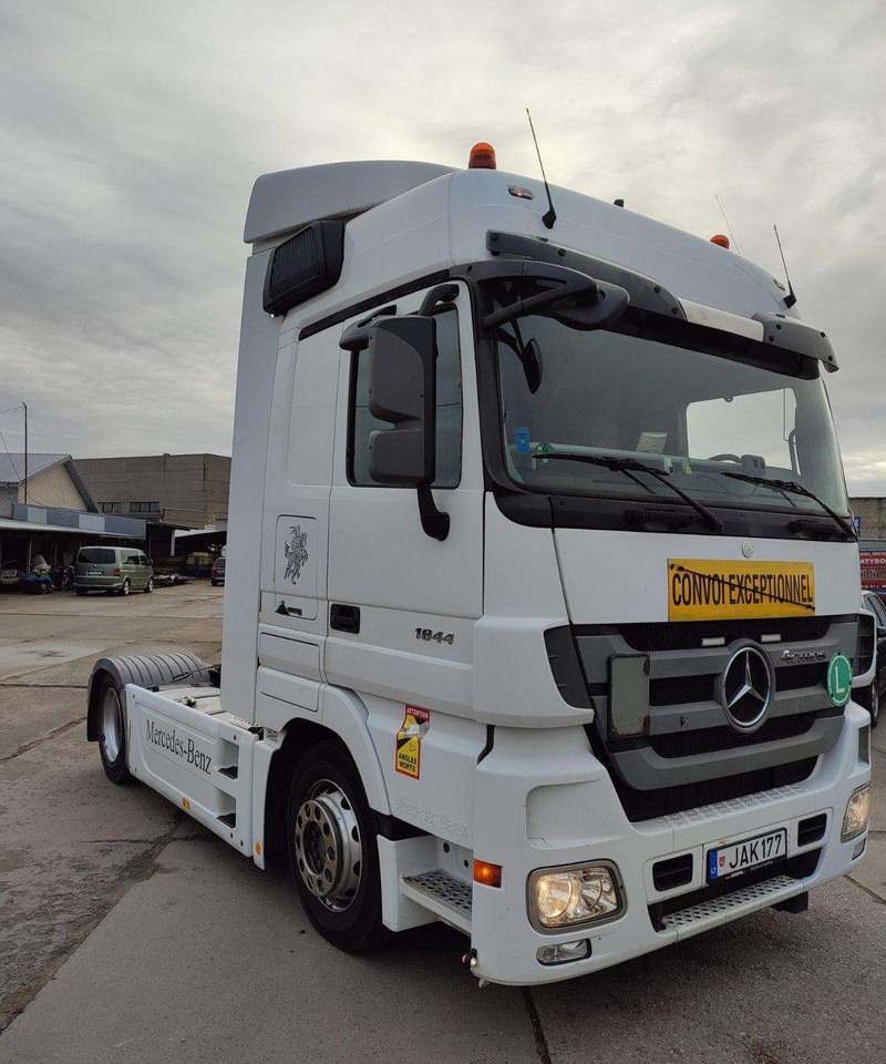 Mercedes-Benz Actros 1844 LS - Tractor head: gambar 1 Mercedes-Benz Actros 1844 LS - Tractor head: gambar 1