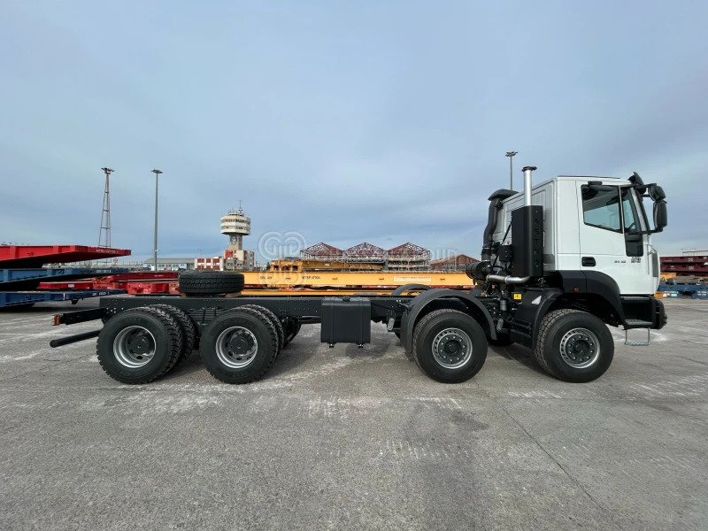 ASTRA HD9 8x4 CHASSIS - Barcelona Stock - Truk sasis: gambar 3 ASTRA HD9 8x4 CHASSIS - Barcelona Stock - Truk sasis: gambar 3