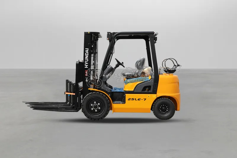 Hyundai Forklift 30LE-7 3 TONS LPG 3 STAGE - Forklift LPG: gambar 2 Hyundai Forklift 30LE-7 3 TONS LPG 3 STAGE - Forklift LPG: gambar 2
