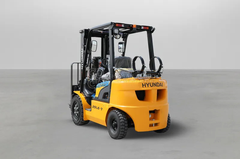 Hyundai Forklift 30LE-7 3 TONS LPG 3 STAGE - Forklift LPG: gambar 5 Hyundai Forklift 30LE-7 3 TONS LPG 3 STAGE - Forklift LPG: gambar 5