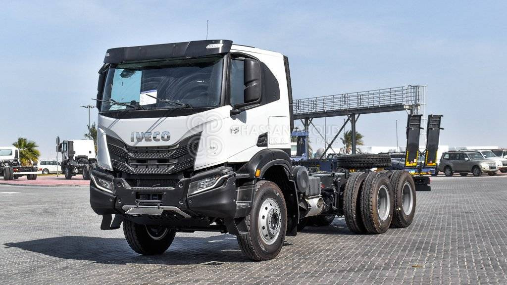 IVECO T-WAY Chassis 6×4 AT380T47H WHEELBASE 4500 MY24 - Truk sasis: gambar 1 IVECO T-WAY Chassis 6×4 AT380T47H WHEELBASE 4500 MY24 - Truk sasis: gambar 1