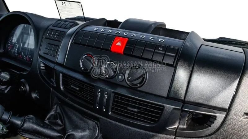 Truk sasis Iveco Euro Cargo ML150 4x4 Chassis: gambar 7 Truk sasis Iveco Euro Cargo ML150 4x4 Chassis: gambar 7