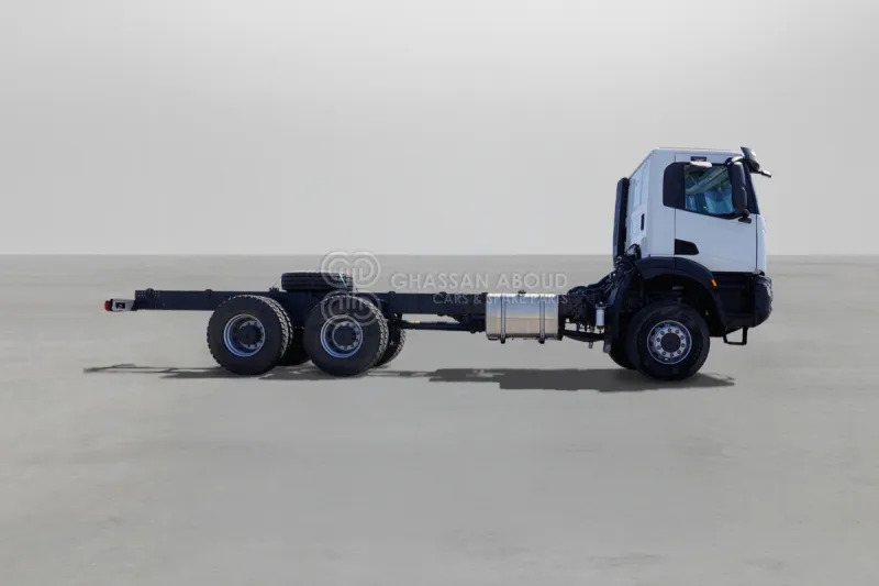 Iveco T-WAY AD380T47H 6X6 R22.5 Tyres Chassis - Truk sasis: gambar 5 Iveco T-WAY AD380T47H 6X6 R22.5 Tyres Chassis - Truk sasis: gambar 5