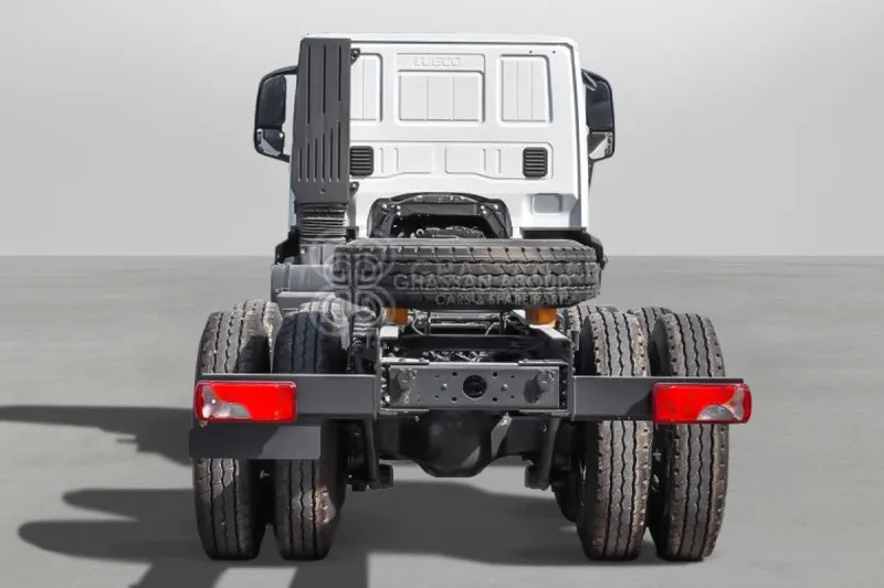Iveco T-WAY AD380T47H 6x4 R24 Tyres Chassis - Barcelona Stock - Truk sasis: gambar 3 Iveco T-WAY AD380T47H 6x4 R24 Tyres Chassis - Barcelona Stock - Truk sasis: gambar 3