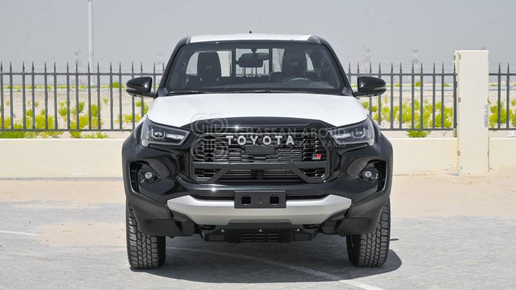 TOYOTA HILUX DC 2.8L DIESEL 4X4 GR-S A/T MY24 - Truk pikap: gambar 2 TOYOTA HILUX DC 2.8L DIESEL 4X4 GR-S A/T MY24 - Truk pikap: gambar 2