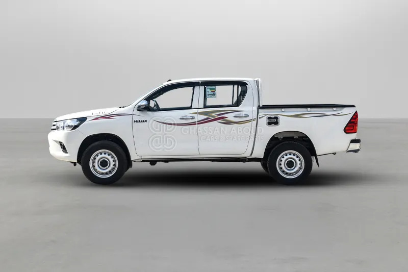 Toyota Hilux 4X4 Double Cabin - Truk pikap, Van kombi: gambar 5 Toyota Hilux 4X4 Double Cabin - Truk pikap, Van kombi: gambar 5