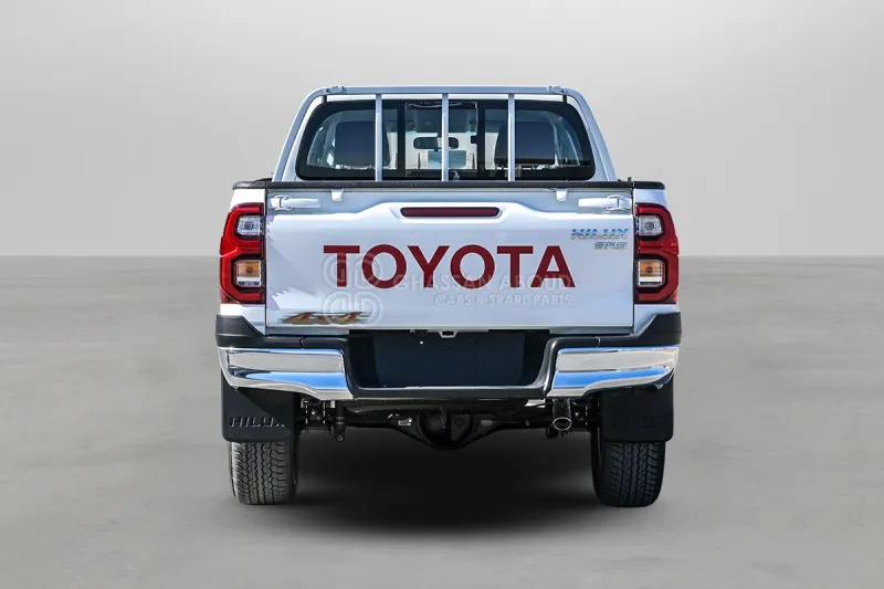 Toyota Hilux 4X4 Double Cabin - Truk pikap, Van kombi: gambar 4 Toyota Hilux 4X4 Double Cabin - Truk pikap, Van kombi: gambar 4