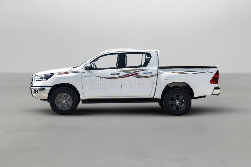 Toyota Hilux 4X4 Double Cabin - Truk pikap, Van kombi: gambar 2 Toyota Hilux 4X4 Double Cabin - Truk pikap, Van kombi: gambar 2