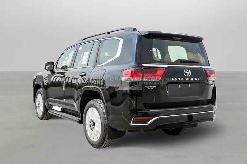 Toyota Land Cruiser 300 4x4 - Mobil SUV: gambar 5 Toyota Land Cruiser 300 4x4 - Mobil SUV: gambar 5