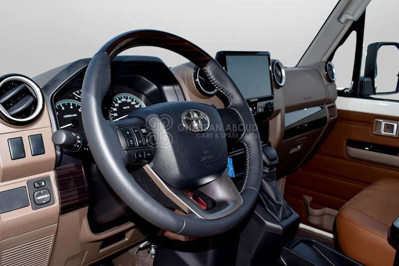 Toyota Land Cruiser - Truk pikap: gambar 5 Toyota Land Cruiser - Truk pikap: gambar 5
