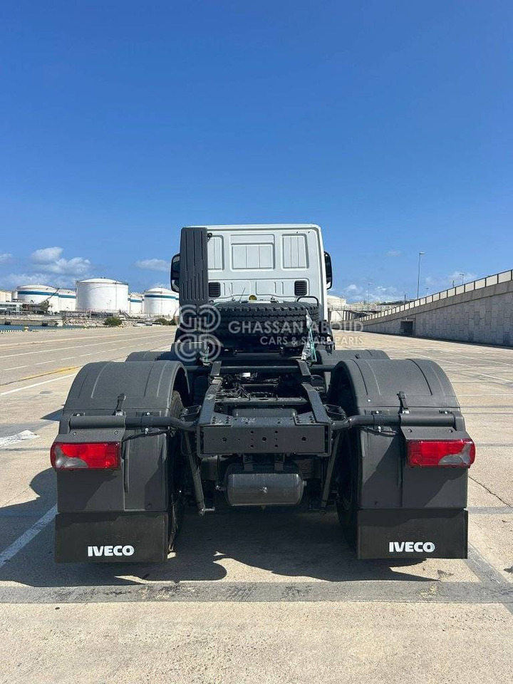 IVECO T-WAY Tractor 6×4 AT720T47TH GVW 26-38 Ton HP 470 R20Tyre MY25 - Tractor head: gambar 3 IVECO T-WAY Tractor 6×4 AT720T47TH GVW 26-38 Ton HP 470 R20Tyre MY25 - Tractor head: gambar 3