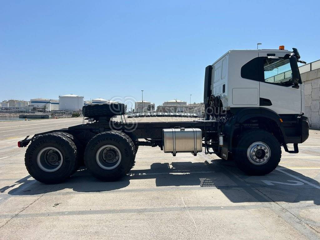 IVECO T-WAY Tractor 6×6 AT720T47WTH GVW 33 Ton HP 470 R20Tyre MY25 - Tractor head: gambar 3 IVECO T-WAY Tractor 6×6 AT720T47WTH GVW 33 Ton HP 470 R20Tyre MY25 - Tractor head: gambar 3