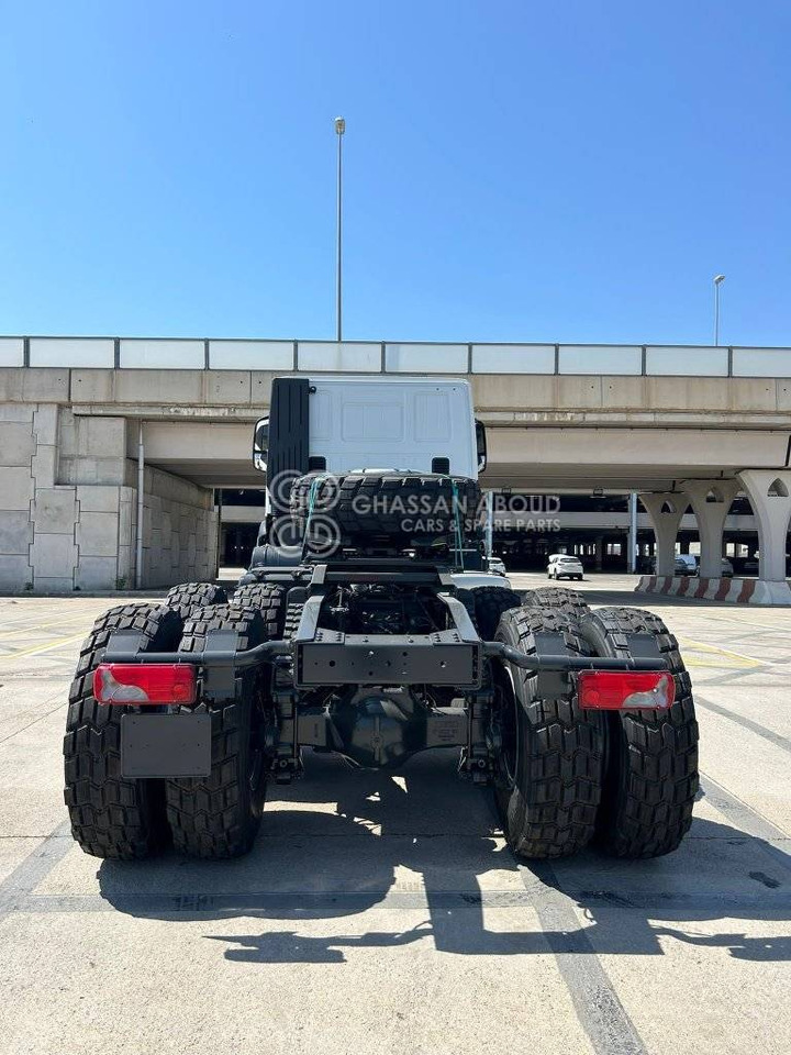 IVECO T-WAY Tractor 6×6 AT720T47WTH GVW 33 Ton HP 470 R20Tyre MY25 - Tractor head: gambar 4 IVECO T-WAY Tractor 6×6 AT720T47WTH GVW 33 Ton HP 470 R20Tyre MY25 - Tractor head: gambar 4