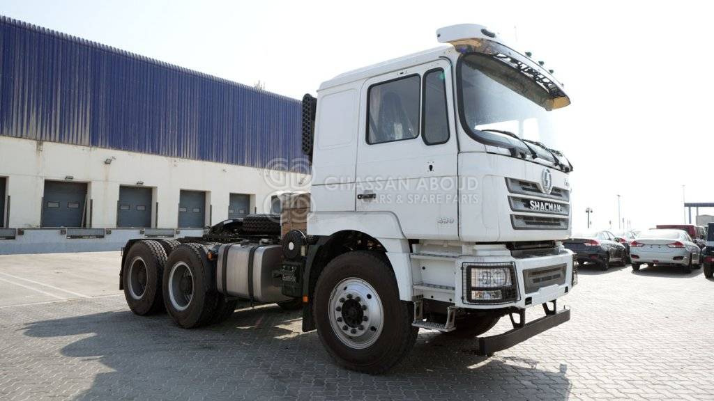 SHACMAN F3000 6×4 Tractor Head MY25 - Tractor head: gambar 3 SHACMAN F3000 6×4 Tractor Head MY25 - Tractor head: gambar 3