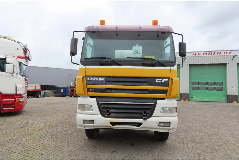 DAF CF 430 8x4, full spring ! Great condition - Truk pengaduk beton: gambar 3 DAF CF 430 8x4, full spring ! Great condition - Truk pengaduk beton: gambar 3