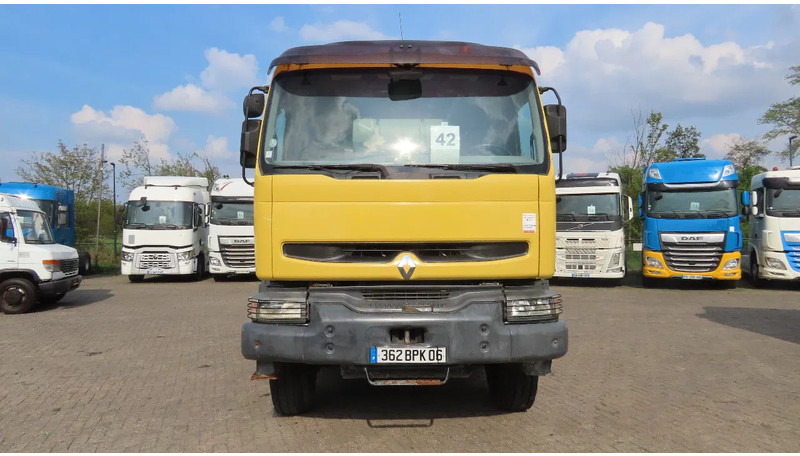 Renault Kerax 420 117000 km original !!! APK tot 27/06/2025 FRANCE truck - Truk pengaduk beton: gambar 2 Renault Kerax 420 117000 km original !!! APK tot 27/06/2025 FRANCE truck - Truk pengaduk beton: gambar 2