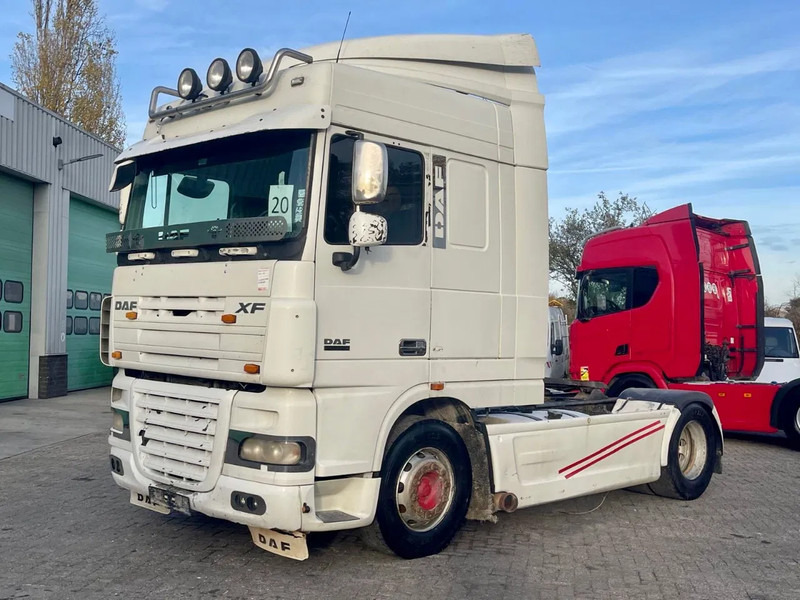 DAF XF 105.460 Manual gearbox! - Tractor head: gambar 1 DAF XF 105.460 Manual gearbox! - Tractor head: gambar 1