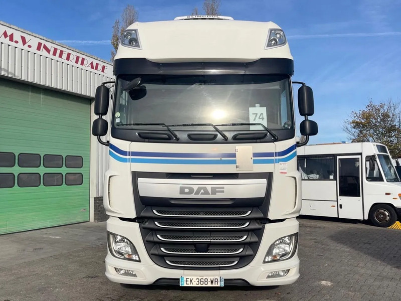 DAF XF 510 MANUAL GEARBOX! PARKING AIRCO, FRIGO - Tractor head: gambar 2 DAF XF 510 MANUAL GEARBOX! PARKING AIRCO, FRIGO - Tractor head: gambar 2
