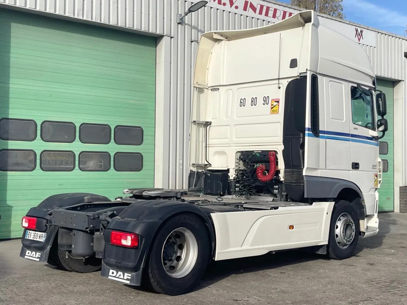 DAF XF 510 MANUAL GEARBOX! PARKING AIRCO, FRIGO - Tractor head: gambar 5 DAF XF 510 MANUAL GEARBOX! PARKING AIRCO, FRIGO - Tractor head: gambar 5