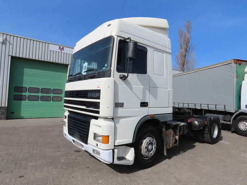 DAF XF 95.480 E4 type, Manual ger, Manual. Great state - Tractor head: gambar 3 DAF XF 95.480 E4 type, Manual ger, Manual. Great state - Tractor head: gambar 3