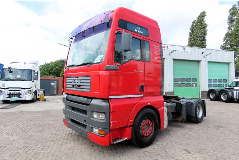 MAN TGA 18.410 Manual gearbox, Manual pomp, PTO, HYDRAULIC - Tractor head: gambar 3 MAN TGA 18.410 Manual gearbox, Manual pomp, PTO, HYDRAULIC - Tractor head: gambar 3
