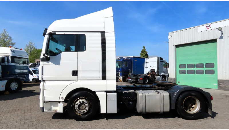 MAN TGX.18.400 RETARDER, 2X FUEL TANK, FRIGO - Tractor head: gambar 4 MAN TGX.18.400 RETARDER, 2X FUEL TANK, FRIGO - Tractor head: gambar 4