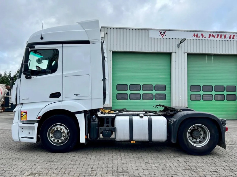 Mercedes-Benz Actros 1845 WDF9634031B995871, PTO, HYDRAULIC - Tractor head: gambar 4 Mercedes-Benz Actros 1845 WDF9634031B995871, PTO, HYDRAULIC - Tractor head: gambar 4