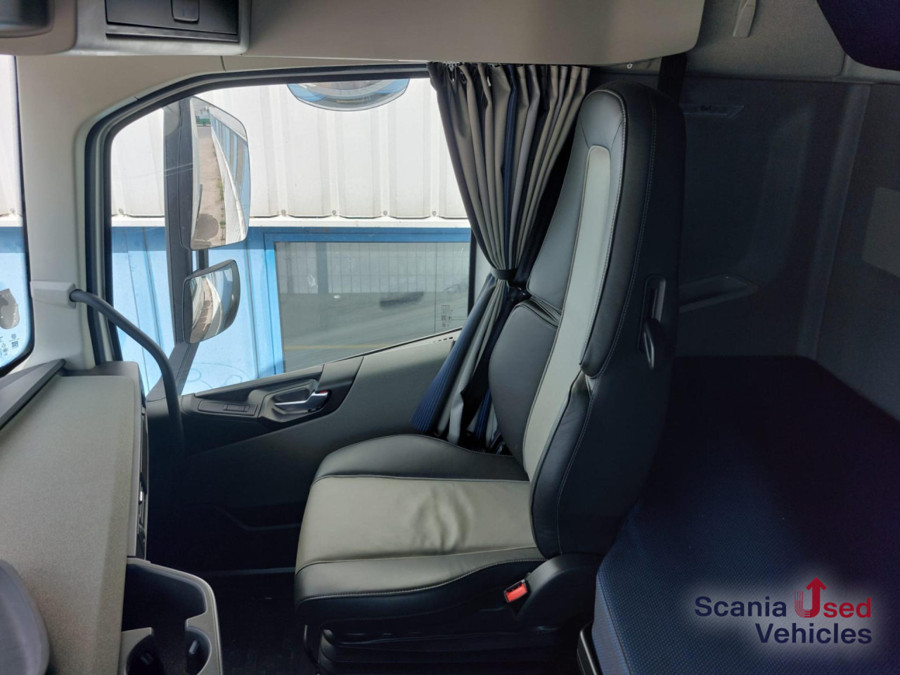 VOLVO FH 500 T4x2 Globetrotter XL - Tractor head: gambar 5 VOLVO FH 500 T4x2 Globetrotter XL - Tractor head: gambar 5