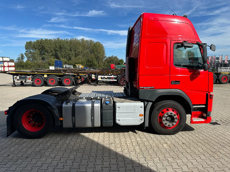 Volvo FM 420 Globetrotter, ADR (FL, OX, AT), ALCOA, only 446TKM - Tractor head: gambar 3 Volvo FM 420 Globetrotter, ADR (FL, OX, AT), ALCOA, only 446TKM - Tractor head: gambar 3