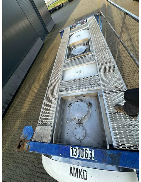 Tangki penyimpanan UBH Universal Bulk Handling 20 FT SWAP BODY 31.345L UN Portable T7 valid 5Y test: 04/2028: gambar 10 Tangki penyimpanan UBH Universal Bulk Handling 20 FT SWAP BODY 31.345L UN Portable T7 valid 5Y test: 04/2028: gambar 10