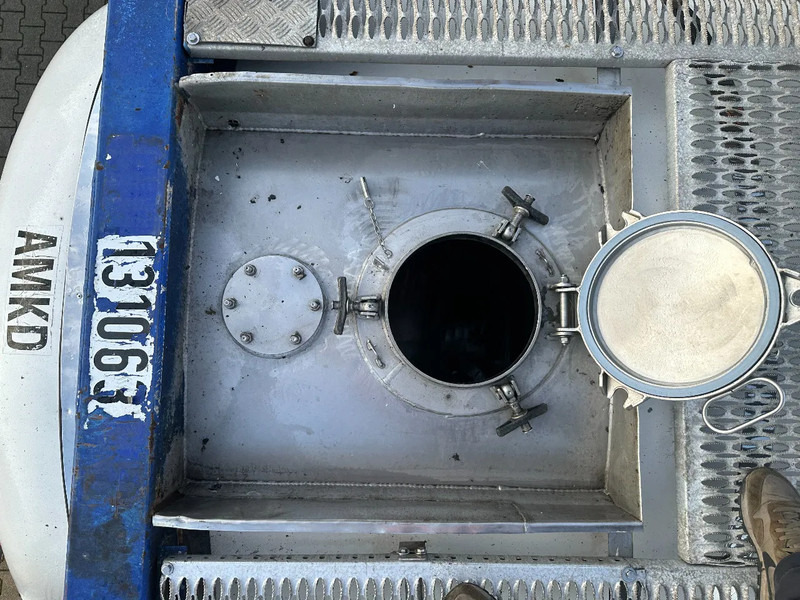 Tangki penyimpanan UBH Universal Bulk Handling 20 FT SWAP BODY 31.345L UN Portable T7 valid 5Y test: 04/2028: gambar 16 Tangki penyimpanan UBH Universal Bulk Handling 20 FT SWAP BODY 31.345L UN Portable T7 valid 5Y test: 04/2028: gambar 16