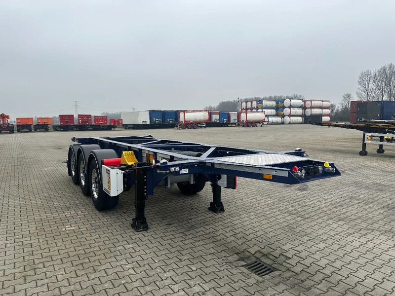 Van Hool NEW / DIRECT AVAILABLE 20FT ADR-CHASSIS, EMPTY WEIGHT: 3.300KG, DISCBRAKES, 3x available, ALU WHEELS - Semi-trailer pengangkut mobil: gambar 4 Van Hool NEW / DIRECT AVAILABLE 20FT ADR-CHASSIS, EMPTY WEIGHT: 3.300KG, DISCBRAKES, 3x available, ALU WHEELS - Semi-trailer pengangkut mobil: gambar 4