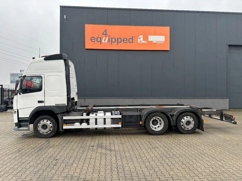 Volvo FM 380 Globetrotter 6x2, ADR (FL, AT, OX), LIFT/STEER, 636.183km - Truk sasis: gambar 3 Volvo FM 380 Globetrotter 6x2, ADR (FL, AT, OX), LIFT/STEER, 636.183km - Truk sasis: gambar 3