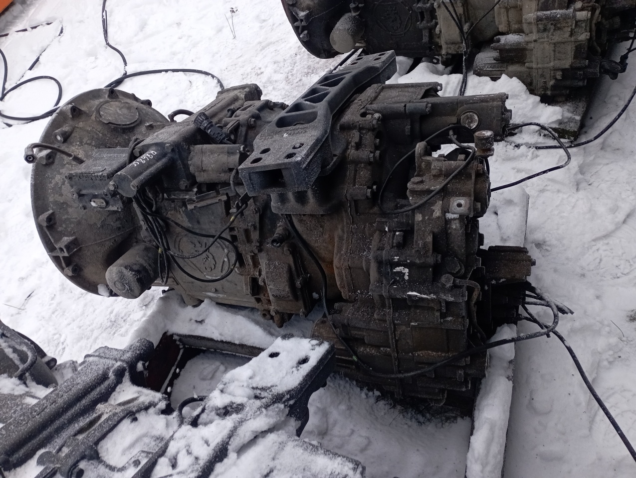 SCANIA R420 - Gearbox untuk Truk sasis: gambar 2 SCANIA R420 - Gearbox untuk Truk sasis: gambar 2