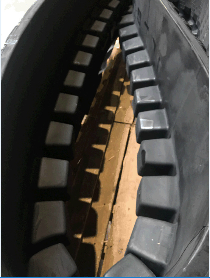 Rubber track for CNH and NH Combine 24" and 28.5" - Trek untuk Pemanen gabungan: gambar 5 Rubber track for CNH and NH Combine 24" and 28.5" - Trek untuk Pemanen gabungan: gambar 5