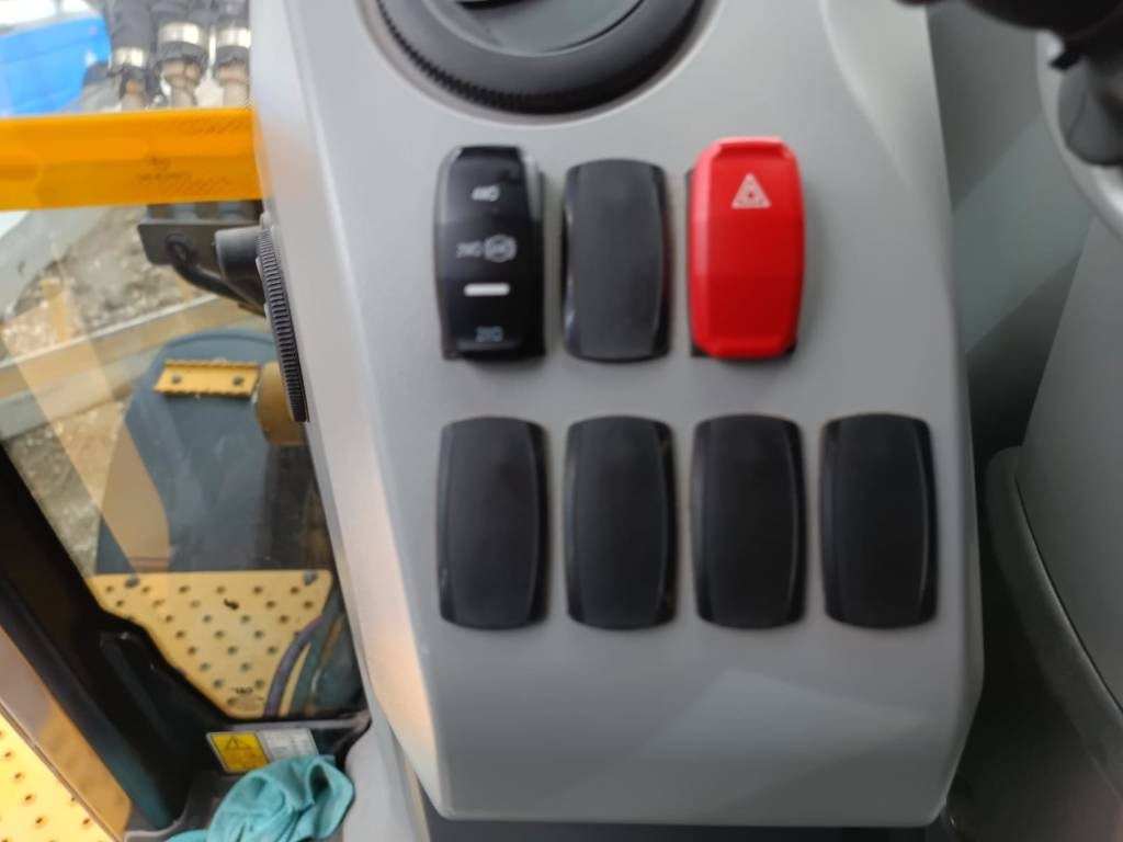 Backhoe loader CAT 432  07A: gambar 13