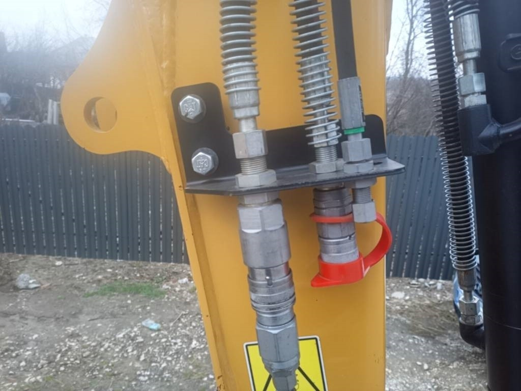CATERPILLAR 303 ECR - Ekskavator perayap: gambar 5 CATERPILLAR 303 ECR - Ekskavator perayap: gambar 5
