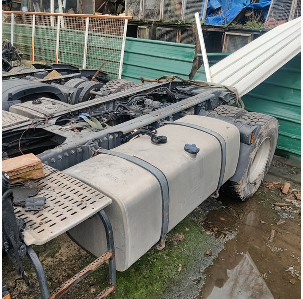 DAF CF-440-MOTOR-PIECES - Tractor head: gambar 4 DAF CF-440-MOTOR-PIECES - Tractor head: gambar 4