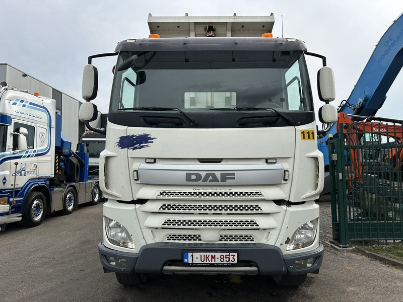 DAF CF 510 8x4 TIPPER - RETARDER - *334.000km* - 510HP~13L - MANUAL - BIG AXLES / HUB REDUCTION 13T - CRAMARO EL. COVER - Truk jungkit: gambar 2 DAF CF 510 8x4 TIPPER - RETARDER - *334.000km* - 510HP~13L - MANUAL - BIG AXLES / HUB REDUCTION 13T - CRAMARO EL. COVER - Truk jungkit: gambar 2