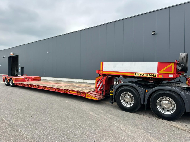 Faymonville 47.5T STBZ-2VA 8m (+5m50) LOWBED - TIEFBETT / REMOVABLE NECK - ABNEHMBARE SCHWANENHALS - HYDR STEERING AXLES / LENKACHSEN - SAF - Semi-trailer low bed: gambar 4 Faymonville 47.5T STBZ-2VA 8m (+5m50) LOWBED - TIEFBETT / REMOVABLE NECK - ABNEHMBARE SCHWANENHALS - HYDR STEERING AXLES / LENKACHSEN - SAF - Semi-trailer low bed: gambar 4
