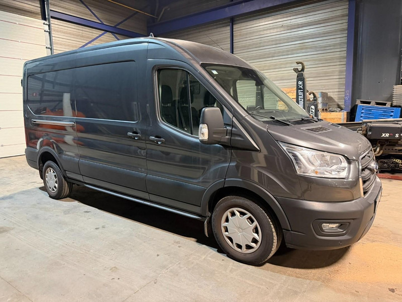 Ford Transit 350 L2H2 TREND - AUTO - CAMERA - NAVI - PDC - A/C - 2.0 D - 170HP - *NEW CONDITION / WIE NEU* - GREY METALLIC - Van panel: gambar 1 Ford Transit 350 L2H2 TREND - AUTO - CAMERA - NAVI - PDC - A/C - 2.0 D - 170HP - *NEW CONDITION / WIE NEU* - GREY METALLIC - Van panel: gambar 1
