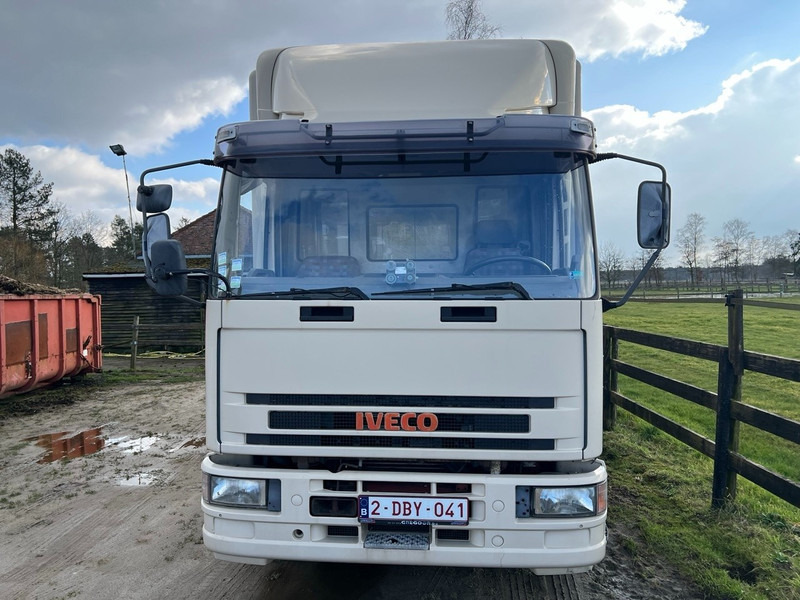 Iveco 120E18 - 3 HORSES - MANUAL - STEEL SUSPENSION - Truk pengangkut kuda: gambar 3 Iveco 120E18 - 3 HORSES - MANUAL - STEEL SUSPENSION - Truk pengangkut kuda: gambar 3