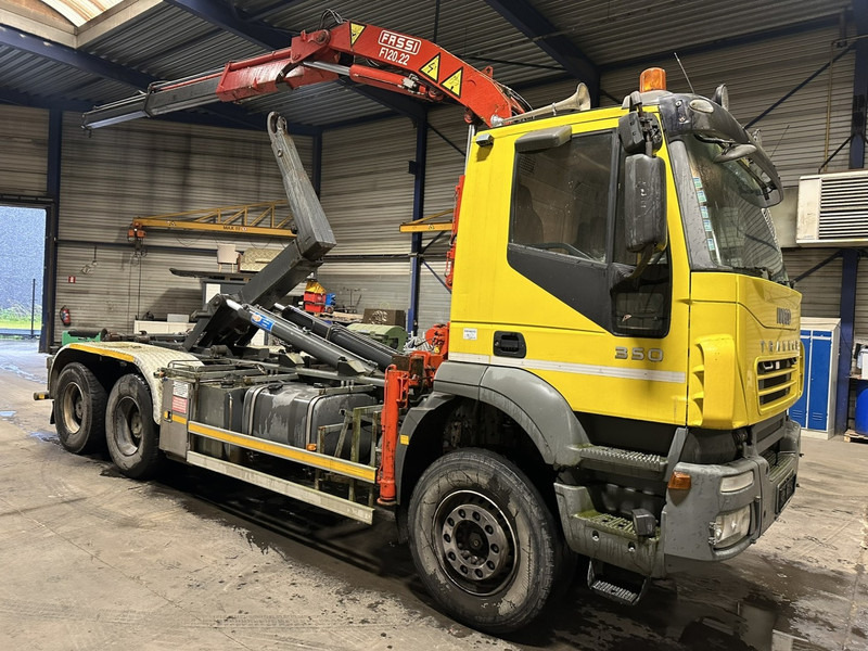 Iveco TRAKKER 350 6x4 HOOKLIFT + CRANE FASSI F120.22 (5/6 F) - *342.000km* - STEEL SPRING / BIG AXLES - AS TRONIC AUTOMATIC GEARBOX - Hook lift, Truk derek: gambar 1 Iveco TRAKKER 350 6x4 HOOKLIFT + CRANE FASSI F120.22 (5/6 F) - *342.000km* - STEEL SPRING / BIG AXLES - AS TRONIC AUTOMATIC GEARBOX - Hook lift, Truk derek: gambar 1