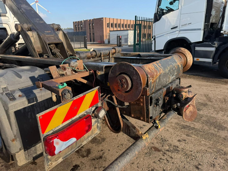 Hook lift MAN TGA 18.350 4x2 19T HOOKLIFT / ABROLLKIPPER / GANCHO / AMPLIROL - EURO 3 - AS TRONIC AUTOMATIC: gambar 14 Hook lift MAN TGA 18.350 4x2 19T HOOKLIFT / ABROLLKIPPER / GANCHO / AMPLIROL - EURO 3 - AS TRONIC AUTOMATIC: gambar 14